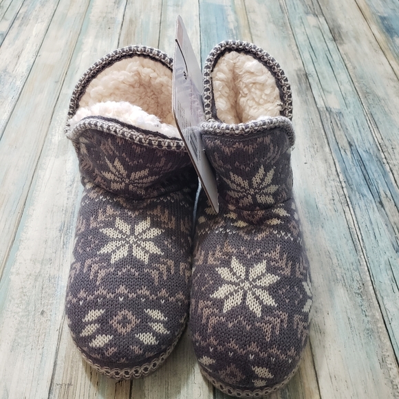 Muk Luks Shoes - Muk Luks Slippers!